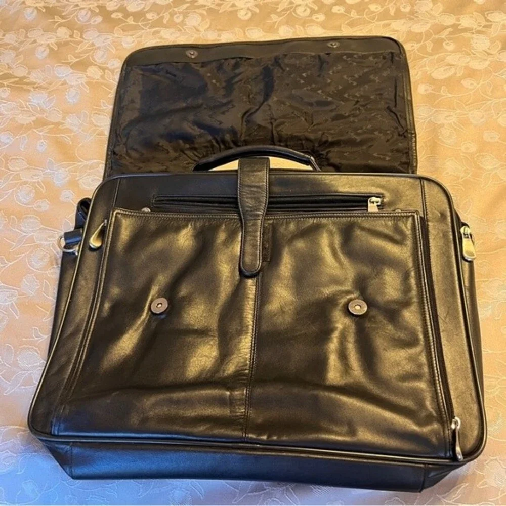 Mens Large Echelon Black Leather Briefcase EUC